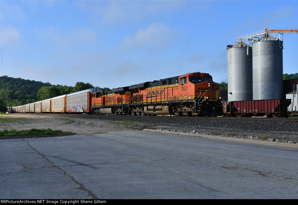 BNSF 7557